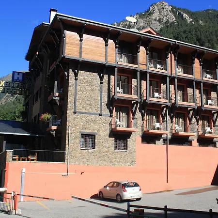 Hotel Xalet Besoli 3*